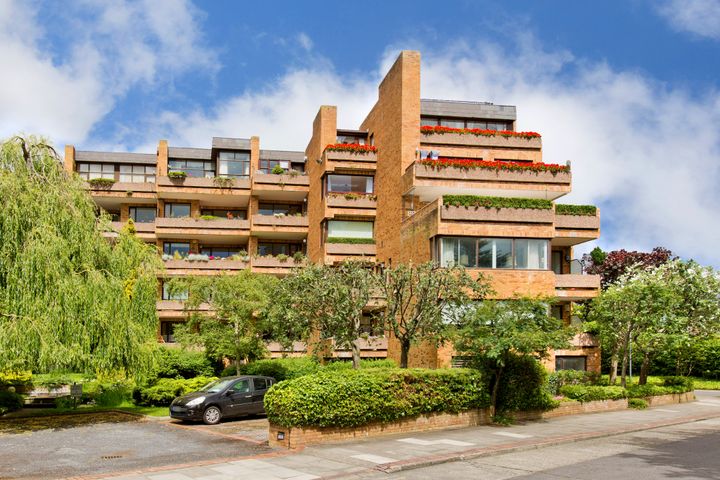 30 Merrion Village, Merrion Rd, Ballsbridge Dublin 4, Dublin 4, Dublin