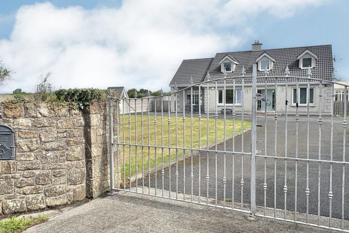 Ballyquirke, Gowran, Castlewarren, Co. Kilkenny, R95W5C8