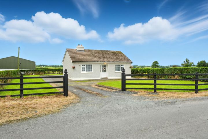 Rathglass, Inniscrone, Corbally, Co. Sligo, F26Y762