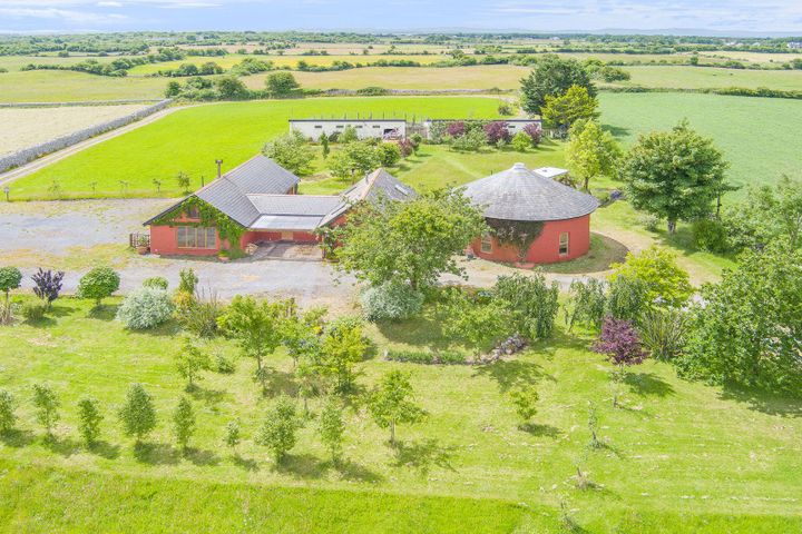 The Roundhouse, The Roundhouse, Corrandulla, Co. Galway, H91K0HW