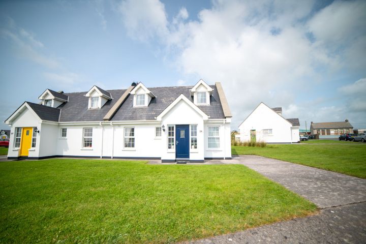 28 Ballybunion Holiday Cottages, East End, Ballybunion, Co. Kerry, V31E242
