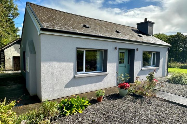 Branchfield Cross, Branchfield, Ballymote, Co. Sligo, F56TK85