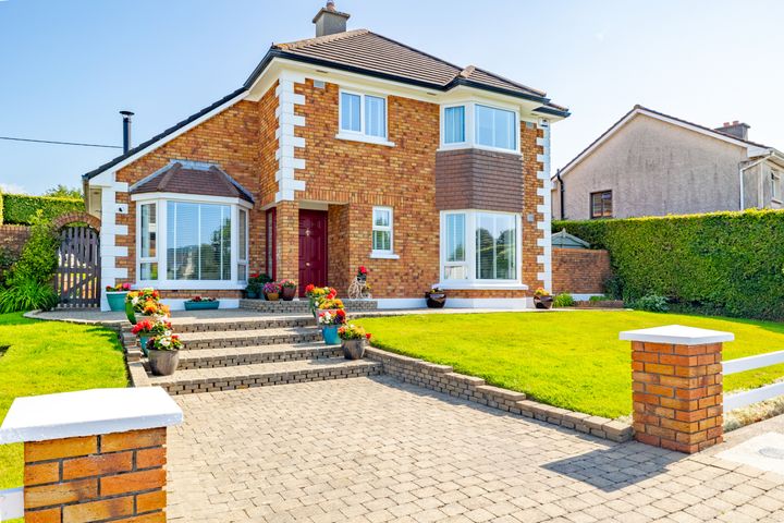 1 Glenarey Court, Cahir Road, Clonmel, Co. Tipperary, E91VH76