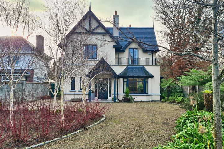 Kenure, 120a Howth Road, Howth, Dublin