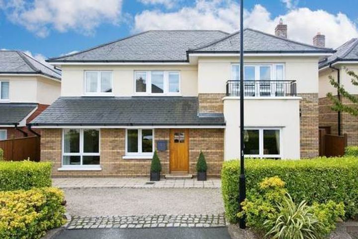 14 Carrickmines Chase, Carrickmines Wood, Foxrock, Dublin 18, Dublin