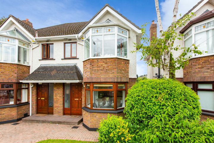 2 Fey Yerra, Leopardstown Road, Foxrock, Dublin 18, D18YX00