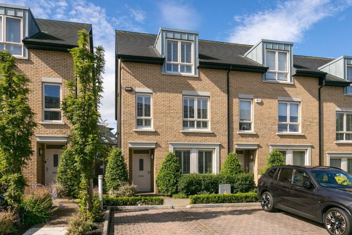 32 Carnegie Drive, Honey Park, Dun Laoghaire, Dublin