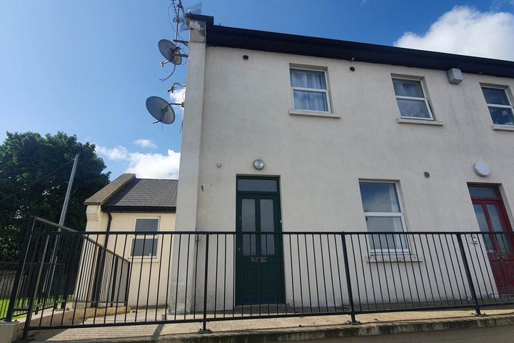 5 Park Mews, Park Road, Charleville, Co. Cork, P56YC63