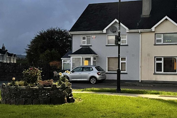 1 O'Briens Bridge, Killaloe, Limerick, O'Briensbridge, Co. Clare, V94NNX3