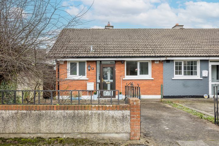 10 Oakpark Grove, Santry, Santry, Dublin 9, D09ED71