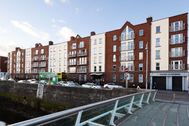 Apartment 37, Clifden Court, Stoneybatter, Dublin 7, D07AF54