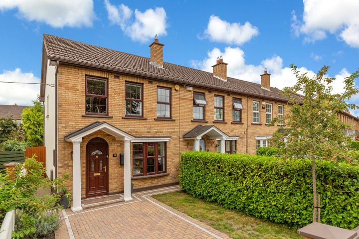 98 Park Drive Avenue, Castleknock, Dublin 15, D15X224