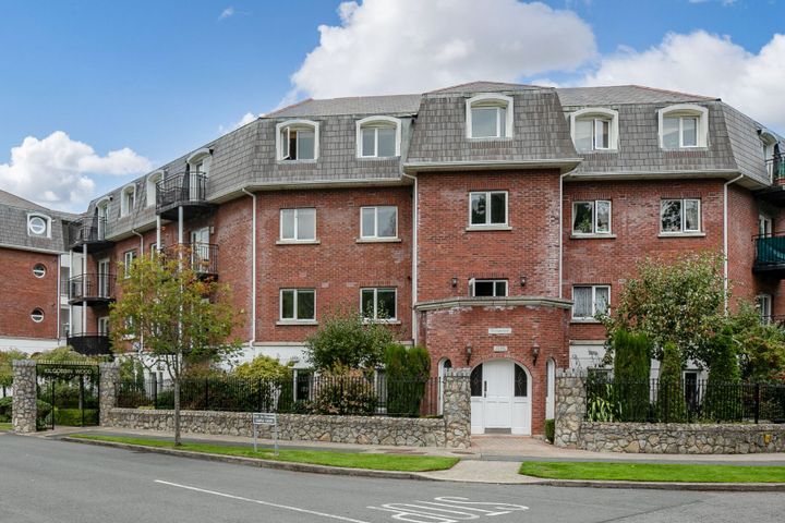 Apartment 117, Kerrymount, Castle Court, Kilgobbin Wood, Leopardstown, Dublin 18, D18EV84