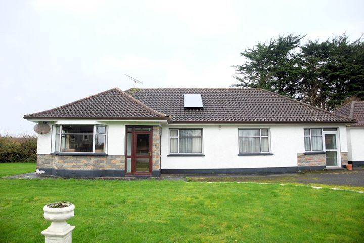 Cartron, New Inn, Ballinasloe, Co. Galway, H53EE92