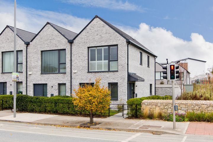 10 Tully Green, Cherrywood, Dublin 18, D18F6NX