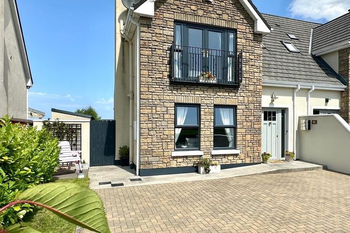 1B Sandy Cove, Strandhill, Co. Sligo, F91FW5Y