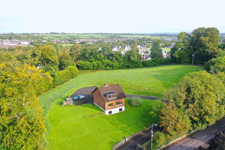 Ross Side House, Saint Joseph's Road, Mallow, Co. Cork, P51WKE8