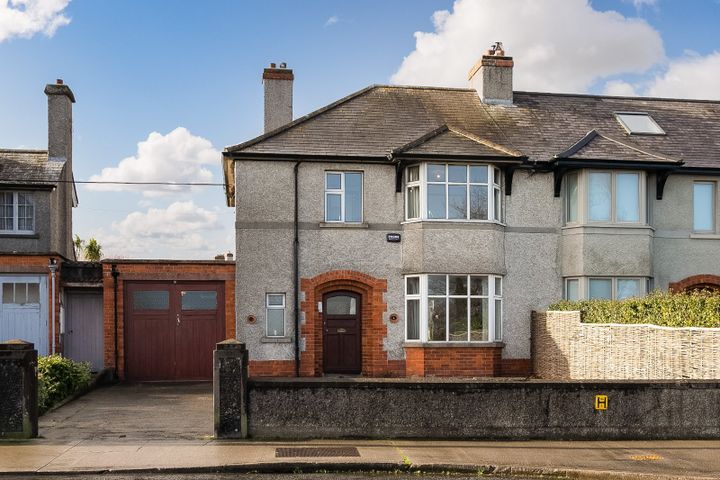 6 St Helens Villas, Rock Rd, Booterstown, Dublin