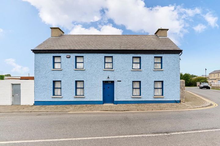 Main Street, C15CT80