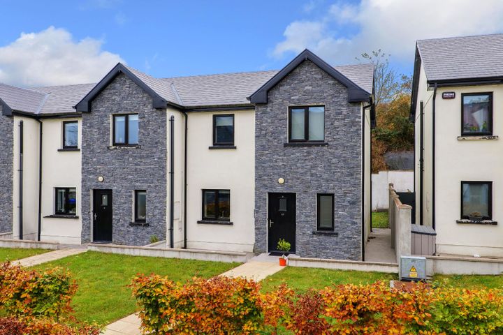 10 Gairdin An Tobair, Mountain Road, Moycullen, Co. Galway, H91WTC2