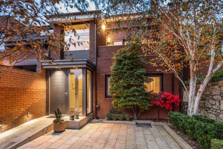 4 Carlton, Pembroke Gardens, Ballsbridge, Dublin 4, Dublin