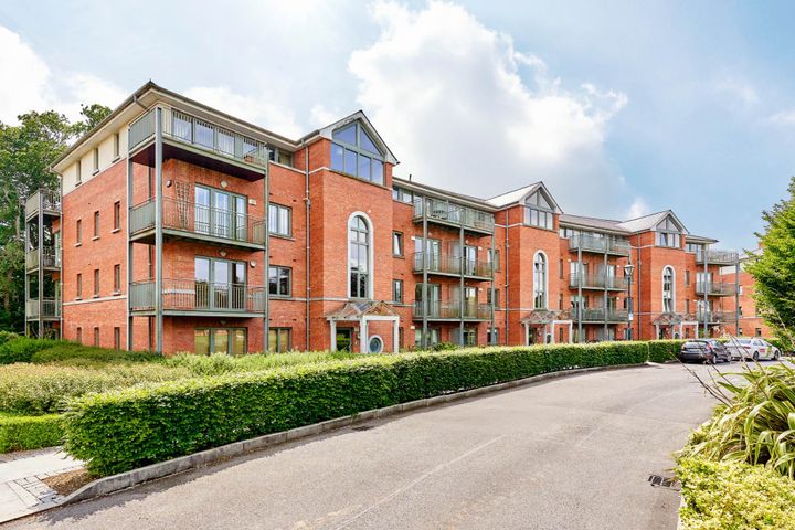 1 Cherry Lodge, Farmleigh Woods, Castleknock, Dublin, D15F654