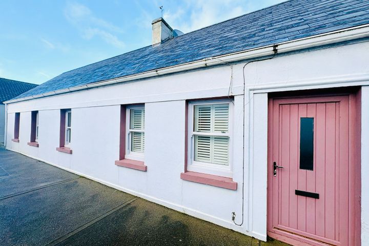Coral Cottage, East End, Ballybunnion, Ballybunion, Co. Kerry, V31AY82