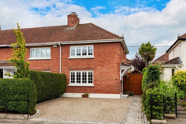 38 Ballinteer Gardens, Ballinteer, Dublin 16, D16P827