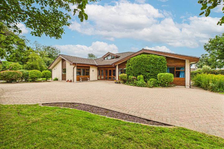 Sefton, Grange Lawn, Waterford City, Co. Waterford, X91C2HH