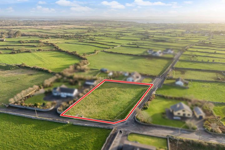 Site at Carnakib, Ower, Clarin, Headford, Co. Galway, H91K0TV