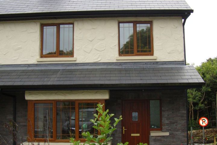 16 Cannon's Lane, Clifden, Co. Galway, H71N560