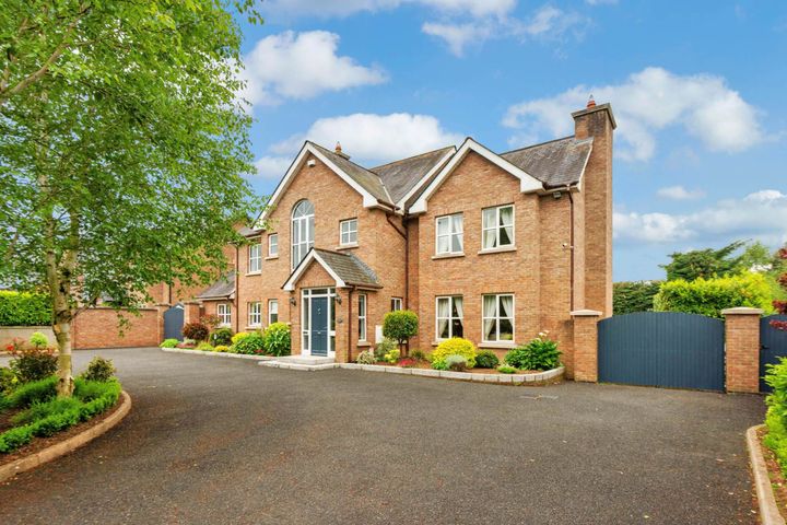 Leaca Re, Craddockstown Rd, Naas, Kildare
