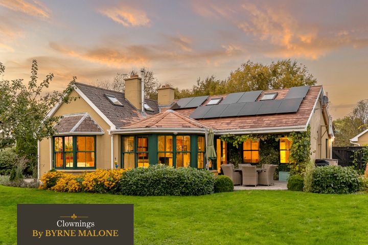 Dharchitectural, Clownings, Newbridge, Kildare