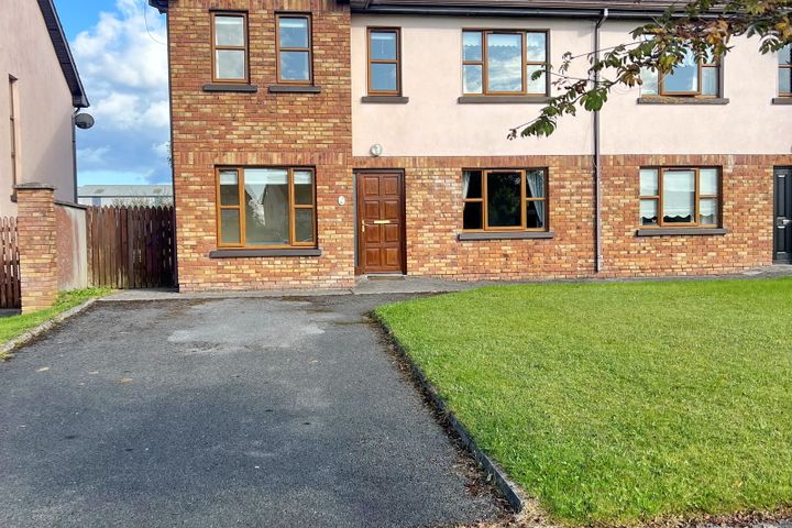 5 Ballyclare Court, Ballyleague, Roscommon, Roscommon