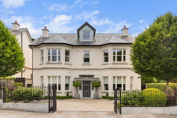 1 Balure, Balure Lane, Killiney, Co. Dublin, A96N5P8