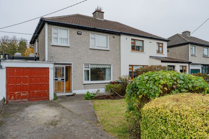 100 Balally Drive, Dundrum, Dublin 16, D16C566