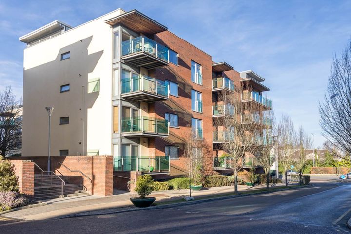 Apt 42, Cloonlara Square, Castleknock, Dublin 15, D15P996