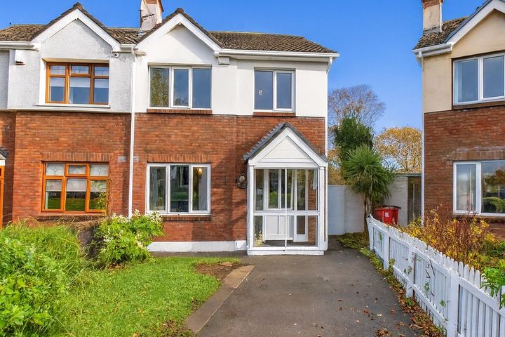 27 Foxborough Walk, Lucan, Co. Dublin, K78KX89