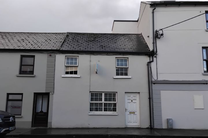 1 Bank Street, Templemore, Templemore, Co. Tipperary, E41NX09