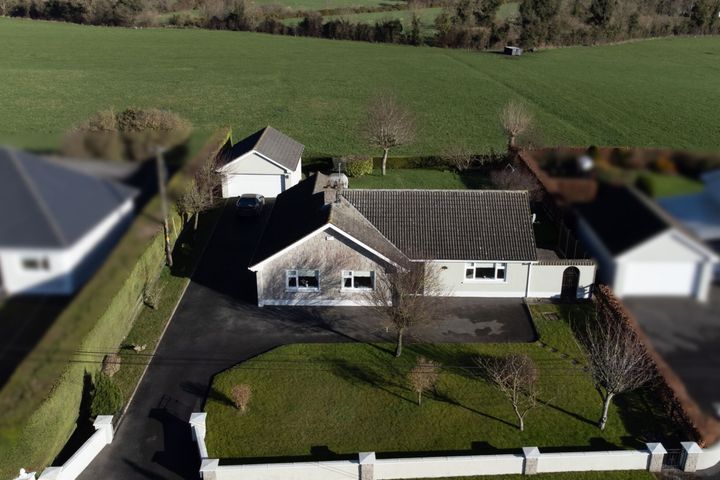 Fairview, Rathmore, R32TP46