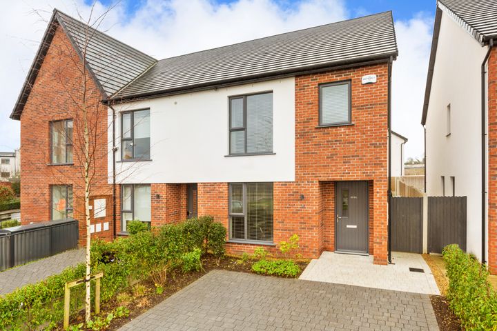 36 Graydon Green, Newcastle, Dublin, D22A8N7