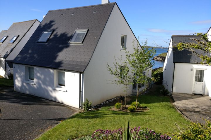 Colla Pier Cottage No 3, Schull, Co. Cork