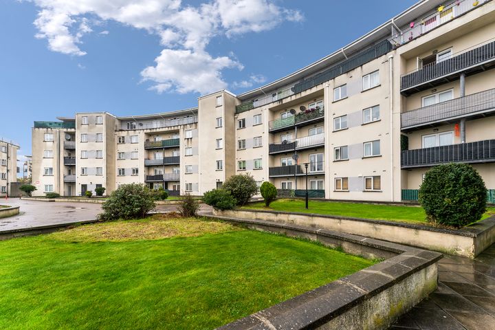 155, Block C, Aras Na Cluaine, Clondalkin, Dublin 22