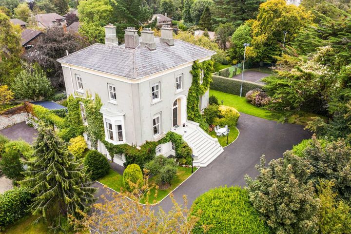 Tresillian, Brighton Rd, Foxrock Dublin 18, Dublin 18, Dublin