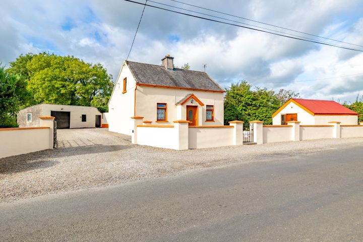 Newtown, Pallasgreen, Co. Limerick, V94K3CX