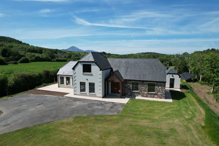 Cross, Kilmeena, Westport, Co Mayo, F28DN47