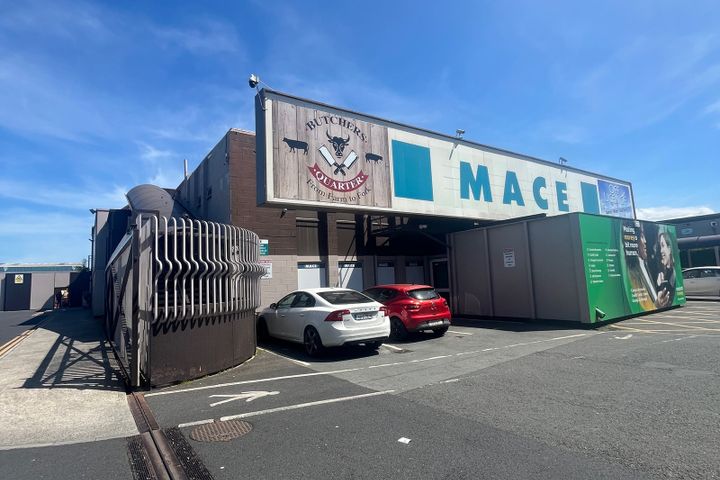 Killinardan Shopping Complex, Tallaght, Dublin 24