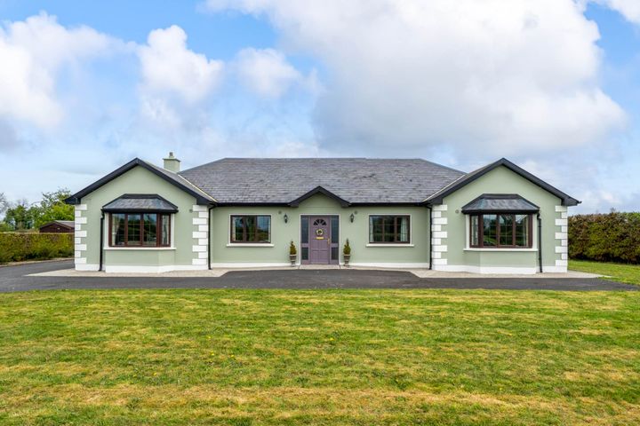 Cloonlaughnan, Mount Talbot, Roscommon, F42WV34