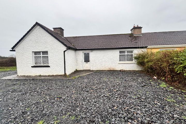 Crown, Lissycasey, Co. Clare, V95W1Y6