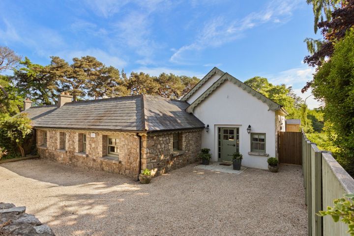 The Cottage, Brennanstown Road, Foxrock, Dublin
